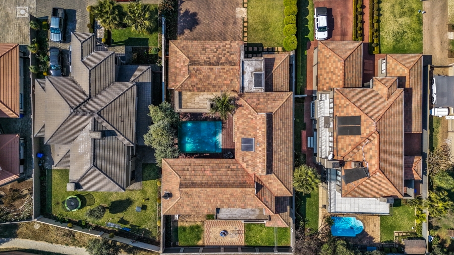 5 Bedroom Property for Sale in Willow Acres Gauteng