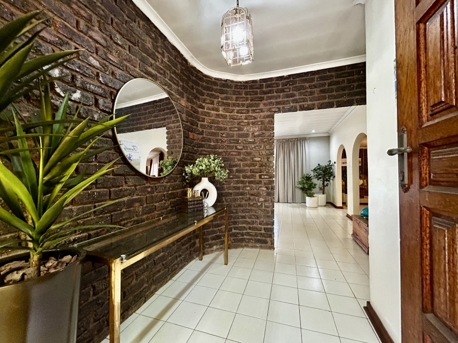 3 Bedroom Property for Sale in Knoppieslaagte Gauteng