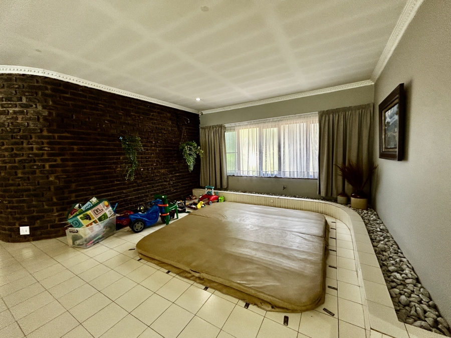 3 Bedroom Property for Sale in Knoppieslaagte Gauteng