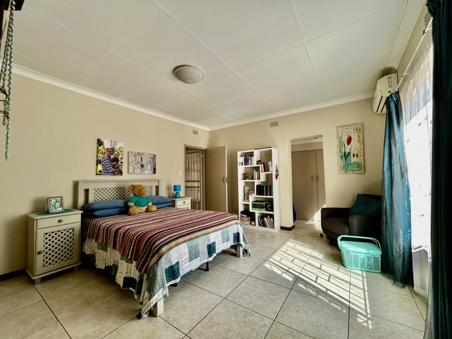 3 Bedroom Property for Sale in Knoppieslaagte Gauteng