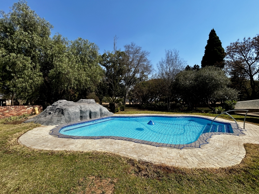 3 Bedroom Property for Sale in Knoppieslaagte Gauteng
