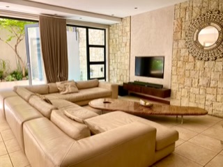 3 Bedroom Property for Sale in Illovo Gauteng