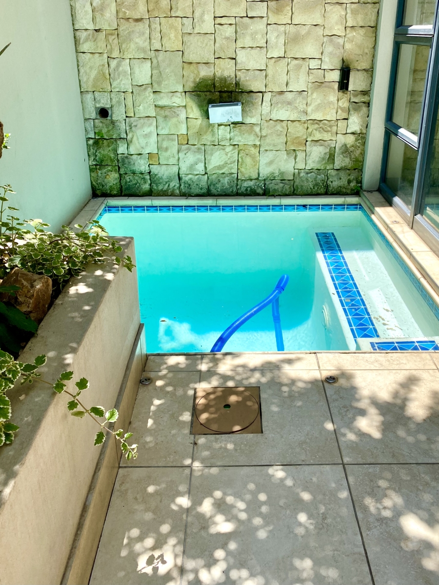 3 Bedroom Property for Sale in Illovo Gauteng
