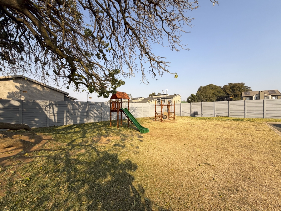 2 Bedroom Property for Sale in Brentwood Park Gauteng