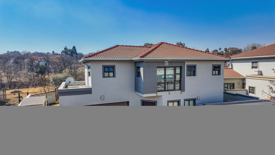 3 Bedroom Property for Sale in Lonehill Gauteng
