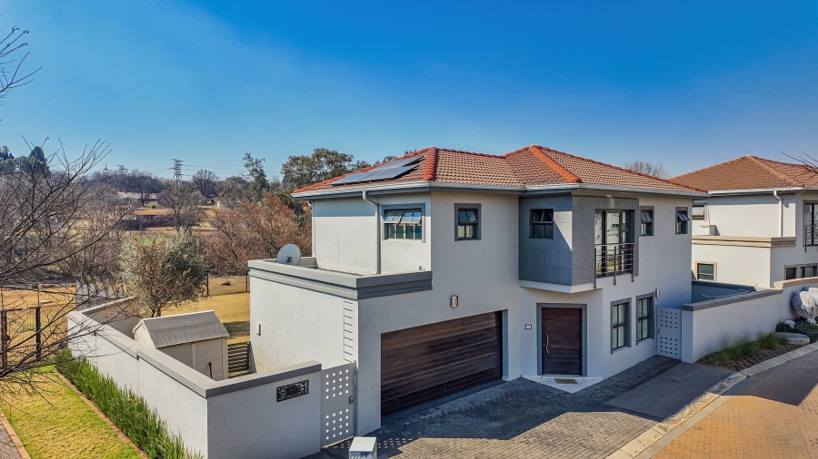 3 Bedroom Property for Sale in Lonehill Gauteng