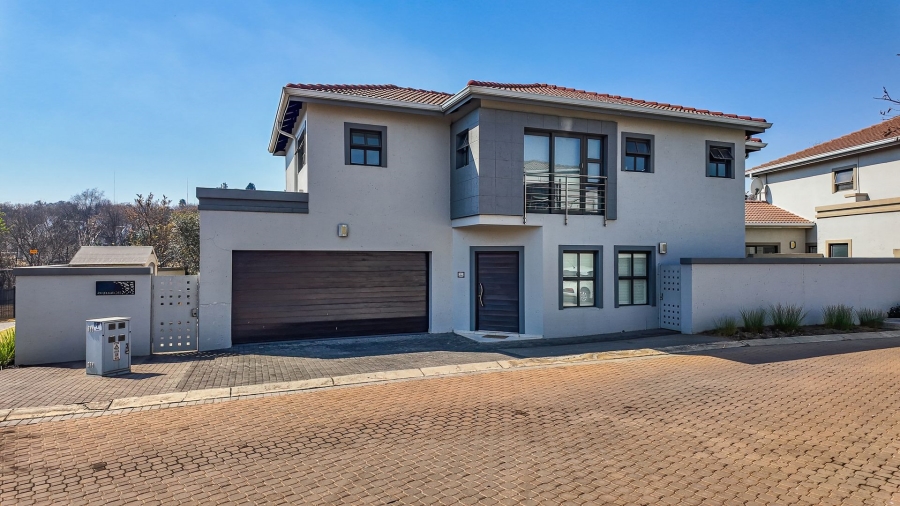 3 Bedroom Property for Sale in Lonehill Gauteng