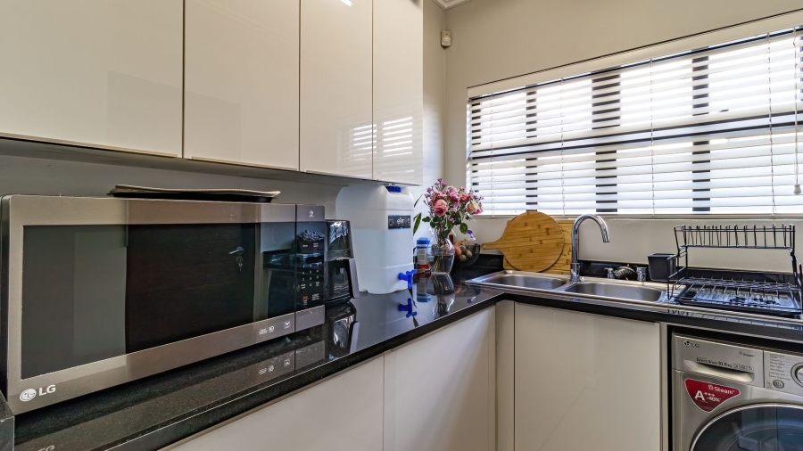 3 Bedroom Property for Sale in Lonehill Gauteng