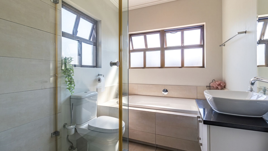 3 Bedroom Property for Sale in Lonehill Gauteng