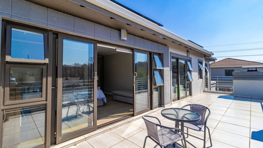 3 Bedroom Property for Sale in Lonehill Gauteng
