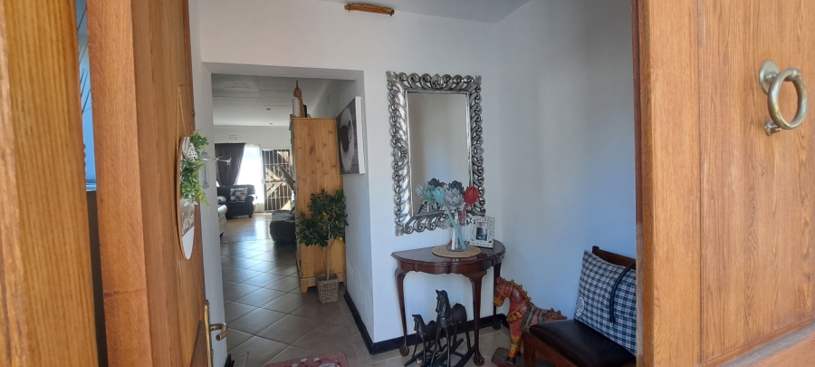 To Let 3 Bedroom Property for Rent in Helderkruin Gauteng