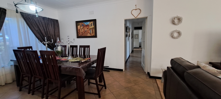 To Let 3 Bedroom Property for Rent in Helderkruin Gauteng