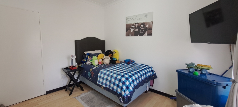 To Let 3 Bedroom Property for Rent in Helderkruin Gauteng