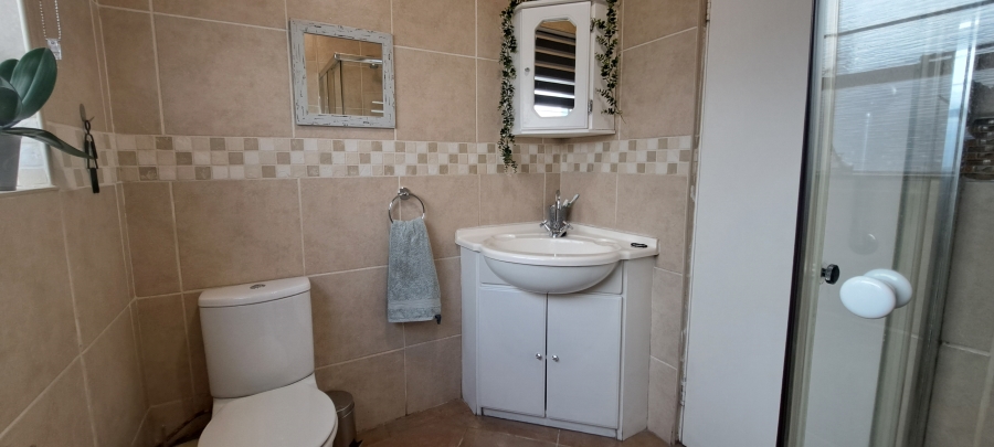 To Let 3 Bedroom Property for Rent in Helderkruin Gauteng