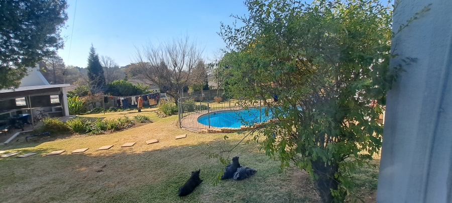 To Let 3 Bedroom Property for Rent in Helderkruin Gauteng