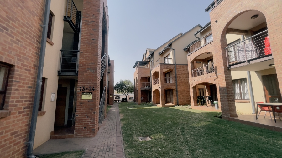 1 Bedroom Property for Sale in Halfway Gardens Gauteng