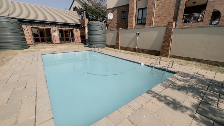 1 Bedroom Property for Sale in Halfway Gardens Gauteng