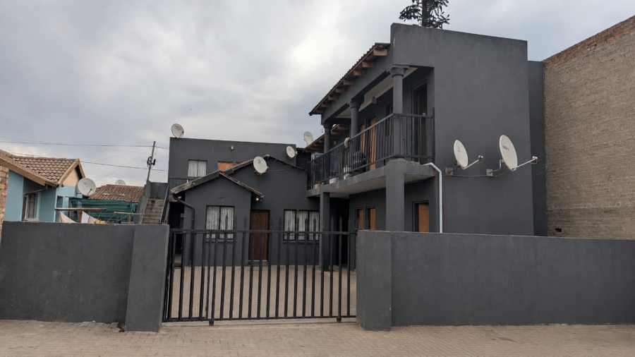 16 Bedroom Property for Sale in Tanganani Gauteng