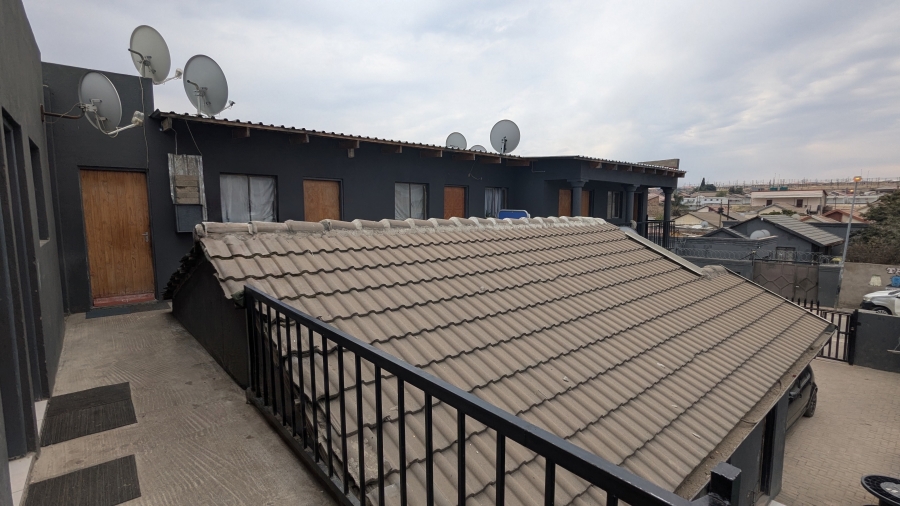 16 Bedroom Property for Sale in Tanganani Gauteng