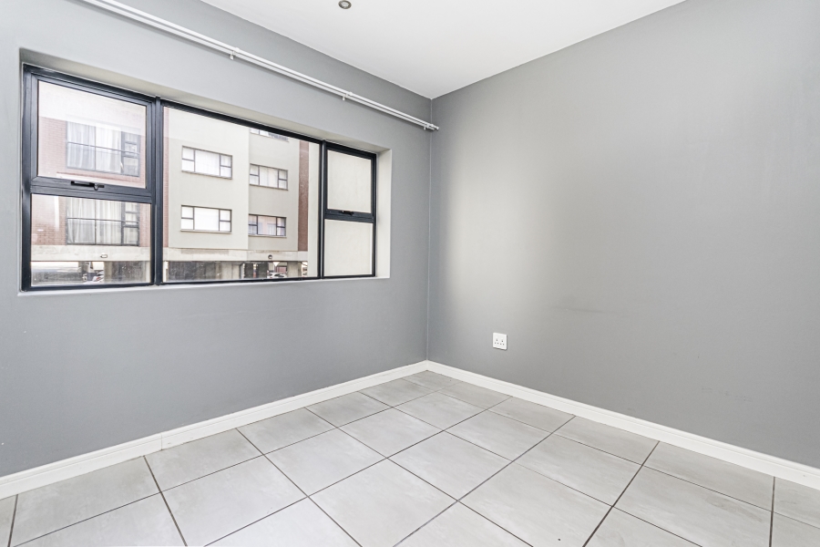 2 Bedroom Property for Sale in Die Hoewes Gauteng