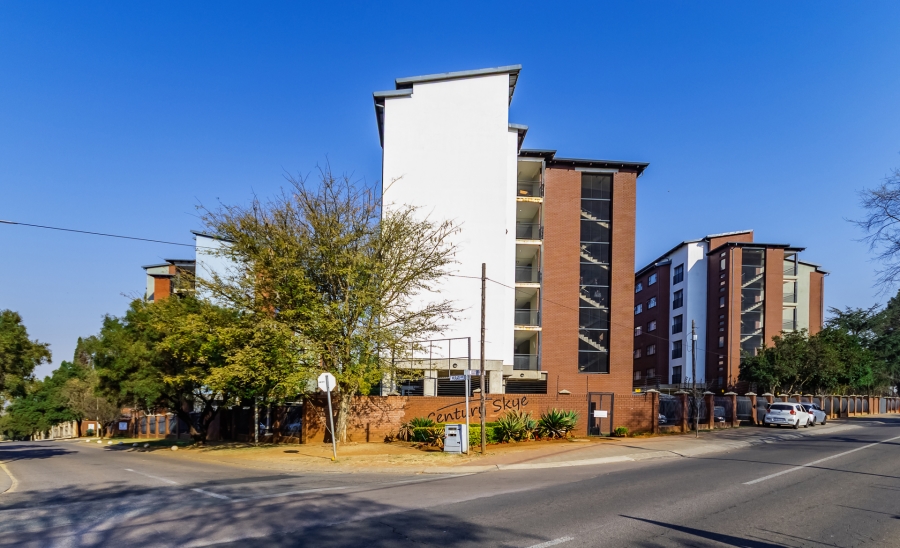 2 Bedroom Property for Sale in Die Hoewes Gauteng