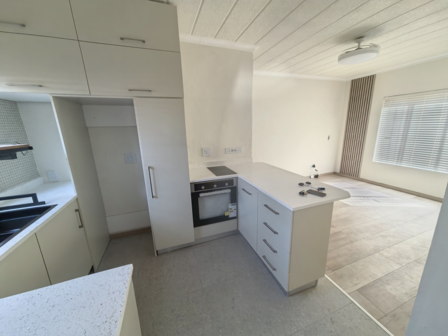 1 Bedroom Property for Sale in Sunninghill Gauteng