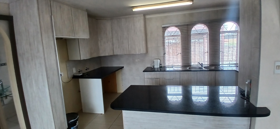 3 Bedroom Property for Sale in Ormonde Gauteng