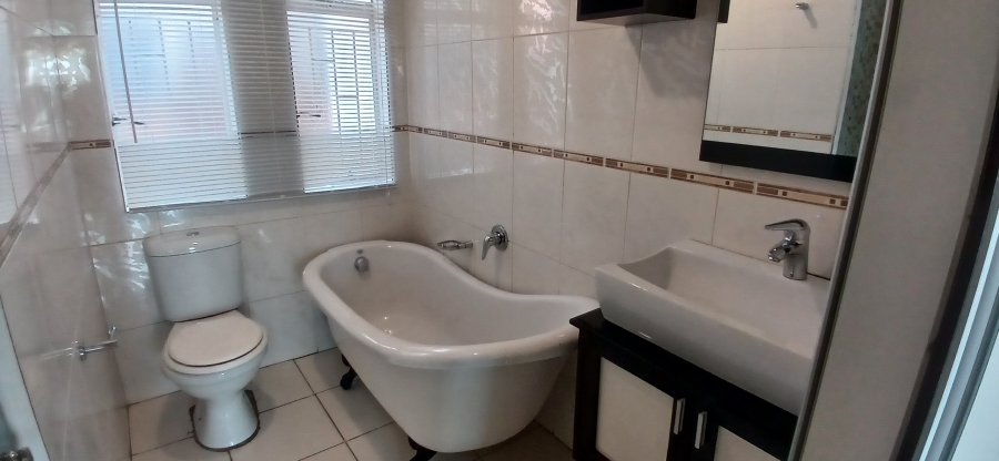 3 Bedroom Property for Sale in Ormonde Gauteng