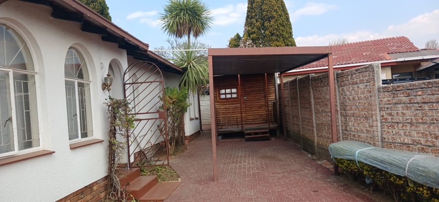 3 Bedroom Property for Sale in Ormonde Gauteng