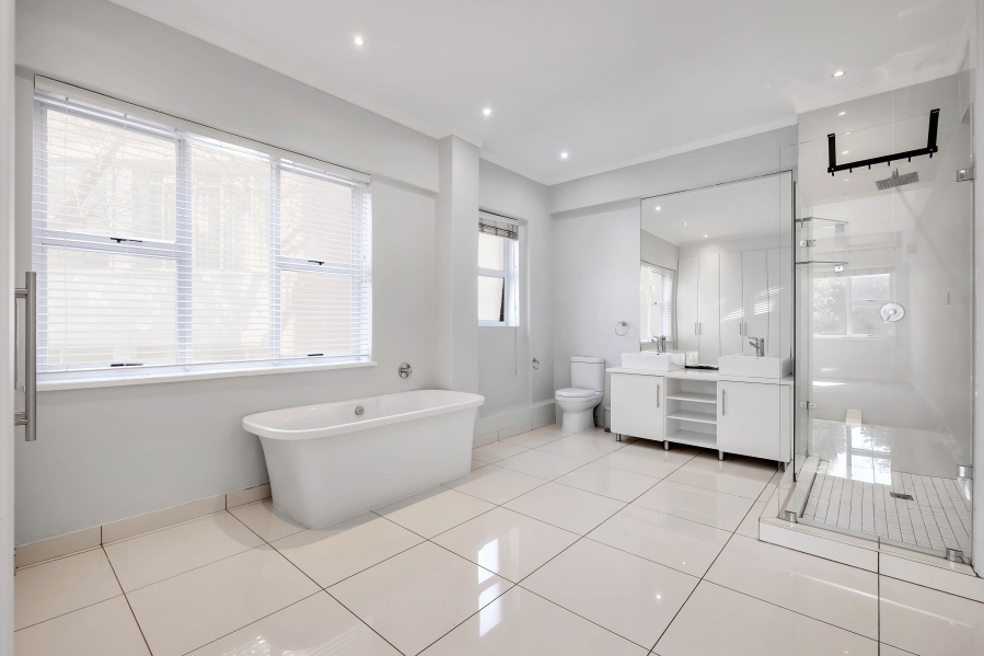 3 Bedroom Property for Sale in Illovo Gauteng