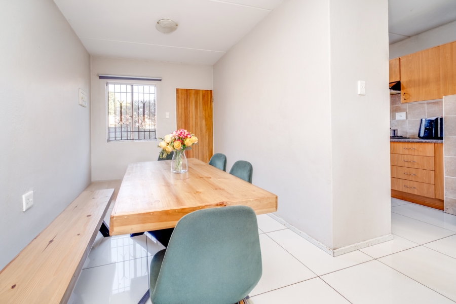 2 Bedroom Property for Sale in Allens Nek Gauteng
