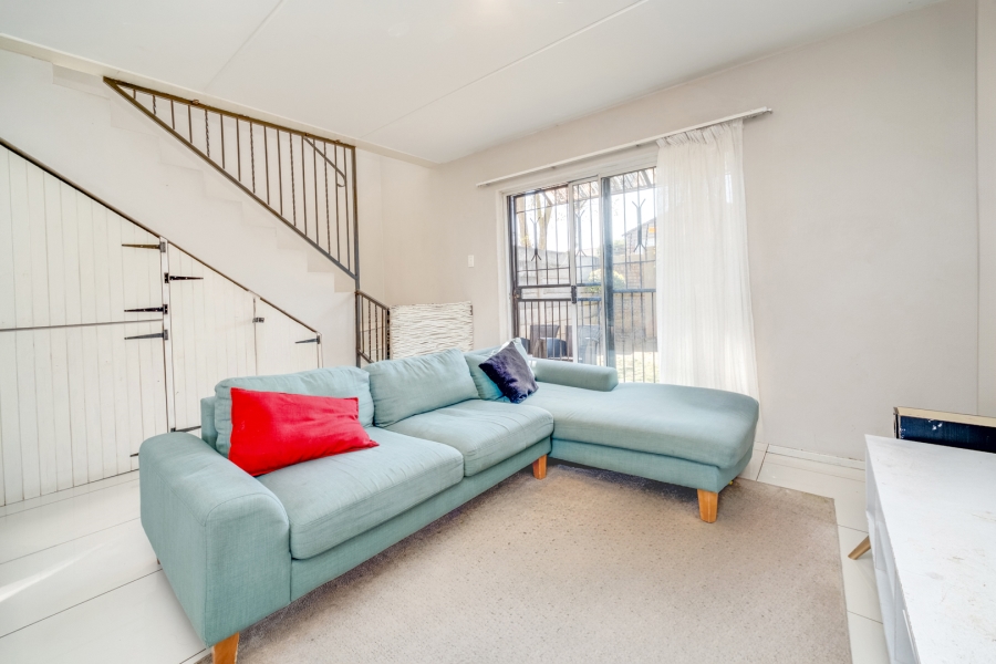 2 Bedroom Property for Sale in Allens Nek Gauteng