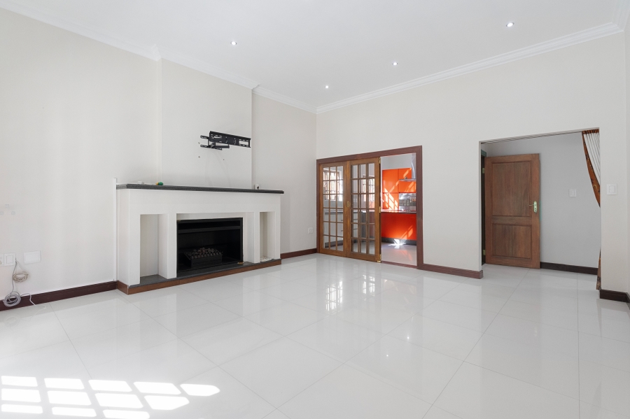5 Bedroom Property for Sale in Bryanston Gauteng