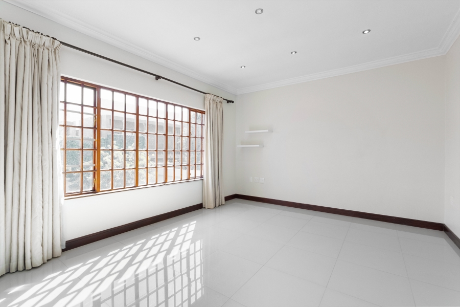 5 Bedroom Property for Sale in Bryanston Gauteng