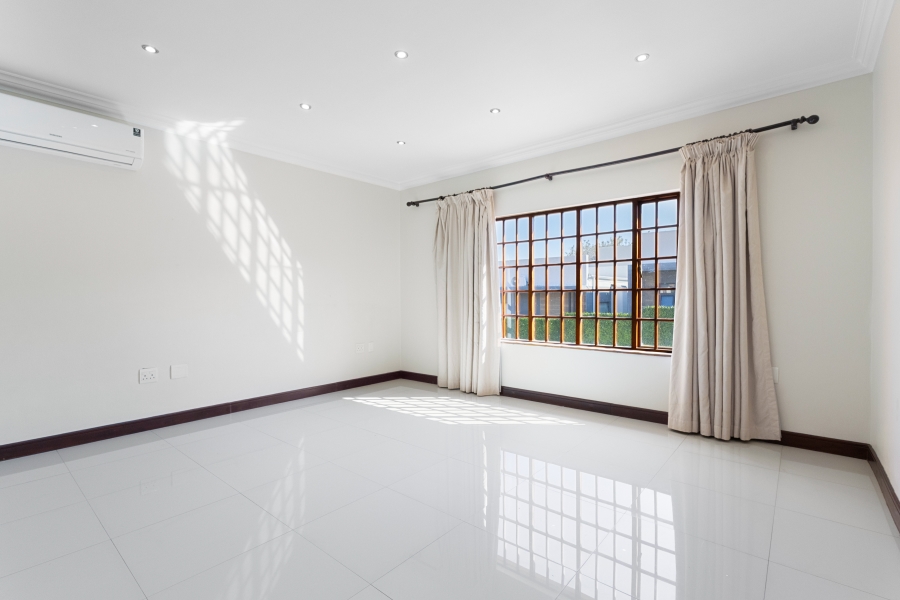 5 Bedroom Property for Sale in Bryanston Gauteng