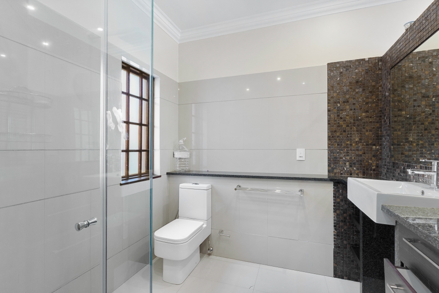 5 Bedroom Property for Sale in Bryanston Gauteng