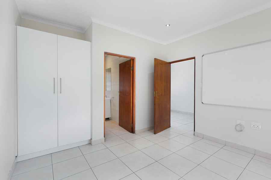 5 Bedroom Property for Sale in Bryanston Gauteng