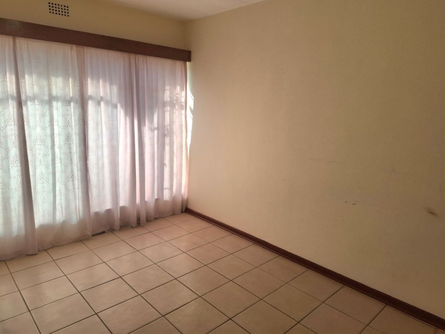 2 Bedroom Property for Sale in Westonaria Gauteng