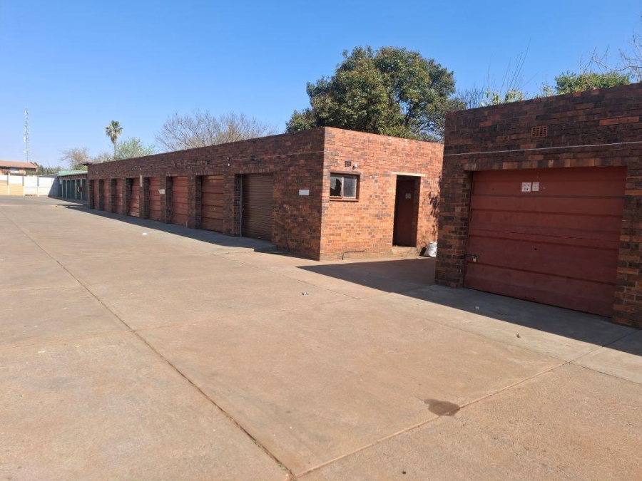 2 Bedroom Property for Sale in Westonaria Gauteng
