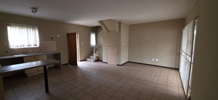 To Let 2 Bedroom Property for Rent in Greenstone Hill Gauteng