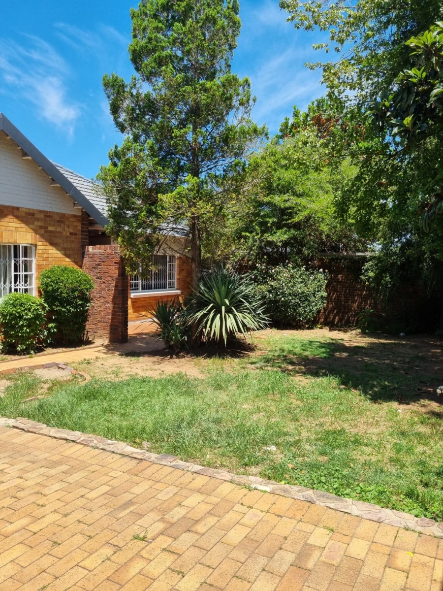 To Let 3 Bedroom Property for Rent in Parkhurst Gauteng