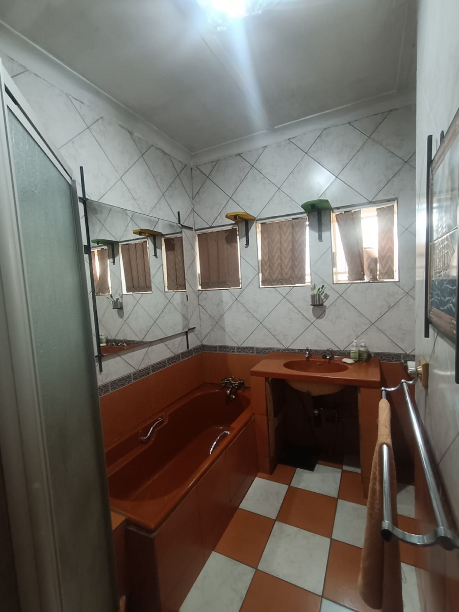 3 Bedroom Property for Sale in Vanderbijlpark CE 1 Gauteng