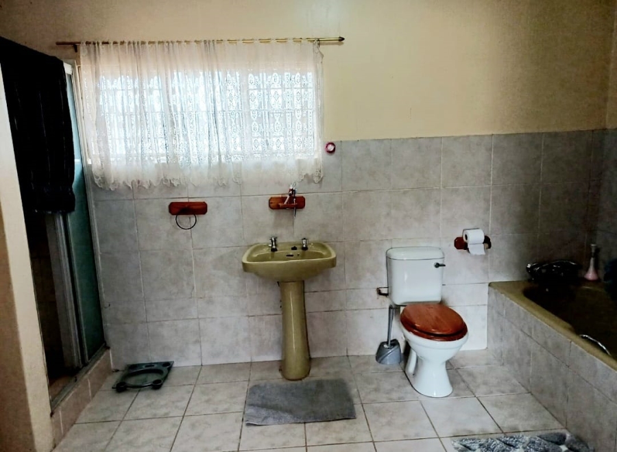9 Bedroom Property for Sale in Pretoria North Gauteng