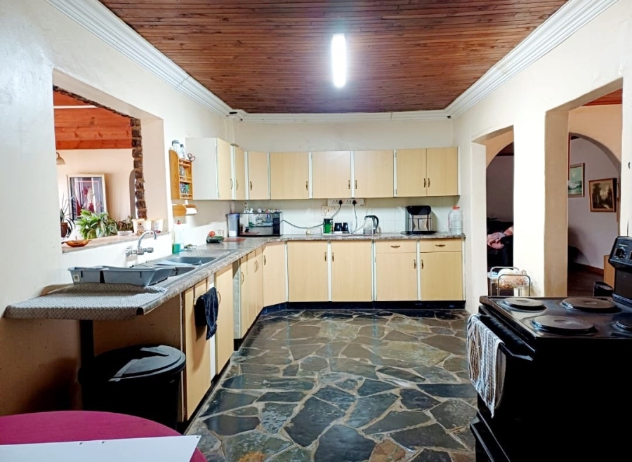9 Bedroom Property for Sale in Pretoria North Gauteng