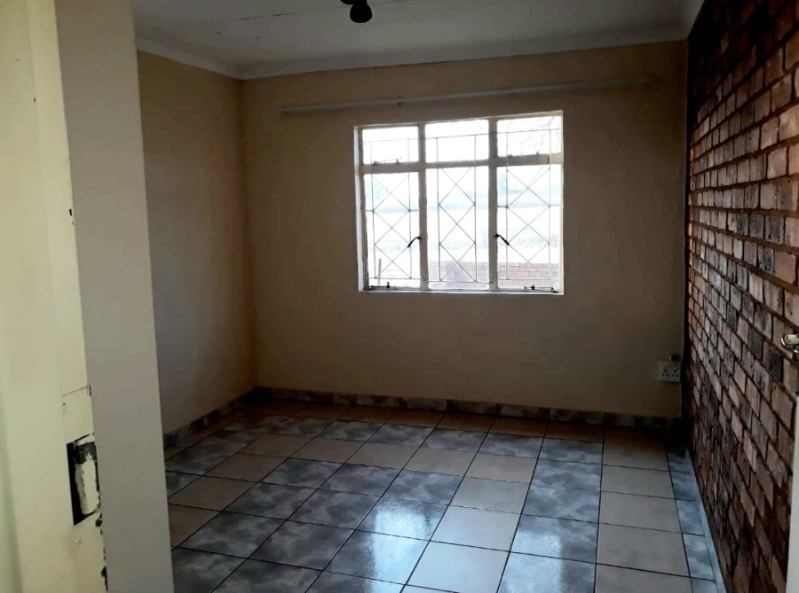 9 Bedroom Property for Sale in Pretoria North Gauteng