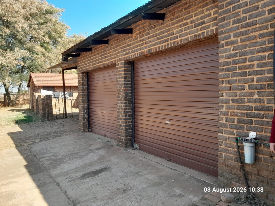 9 Bedroom Property for Sale in Pretoria North Gauteng