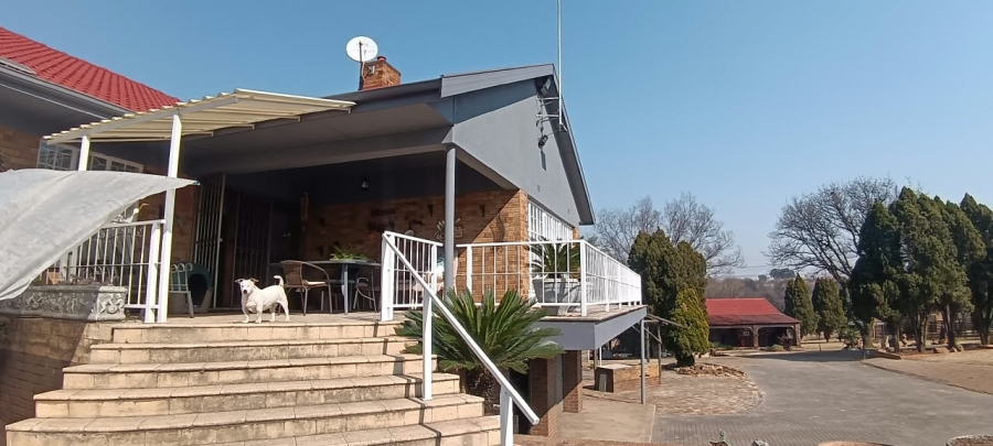 4 Bedroom Property for Sale in Glen Donald A H Gauteng