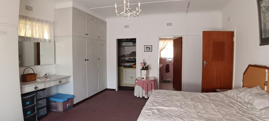 4 Bedroom Property for Sale in Glen Donald A H Gauteng