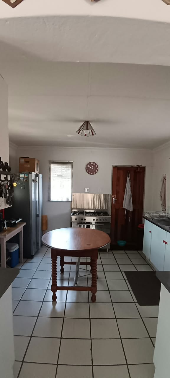 4 Bedroom Property for Sale in Glen Donald A H Gauteng
