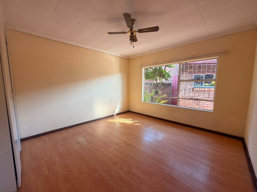 2 Bedroom Property for Sale in Vanderbijlpark CW 3 Gauteng